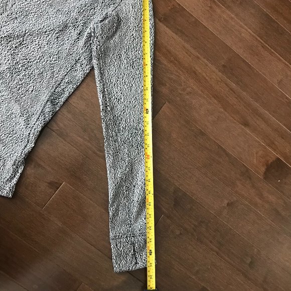 Lululemon Ready to Rulu™  Turtleneck - Picture 14 of 16